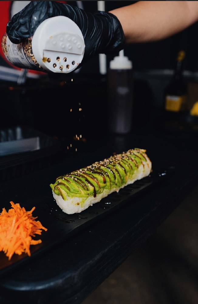 Bistro Sushi - salsa drizzle