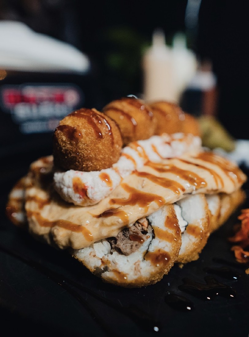Bistro Sushi — Carnívoro